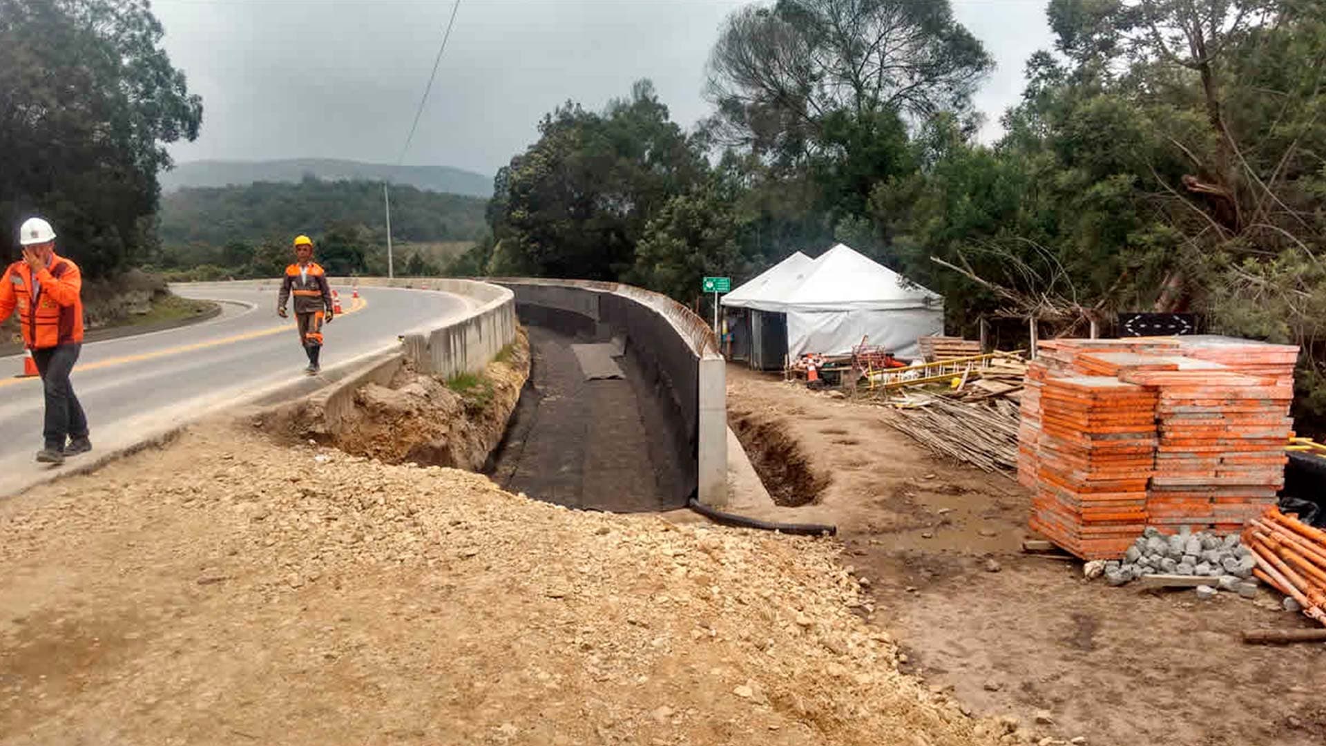 Carril de adelantamiento tramo Anapoima - Balsillas